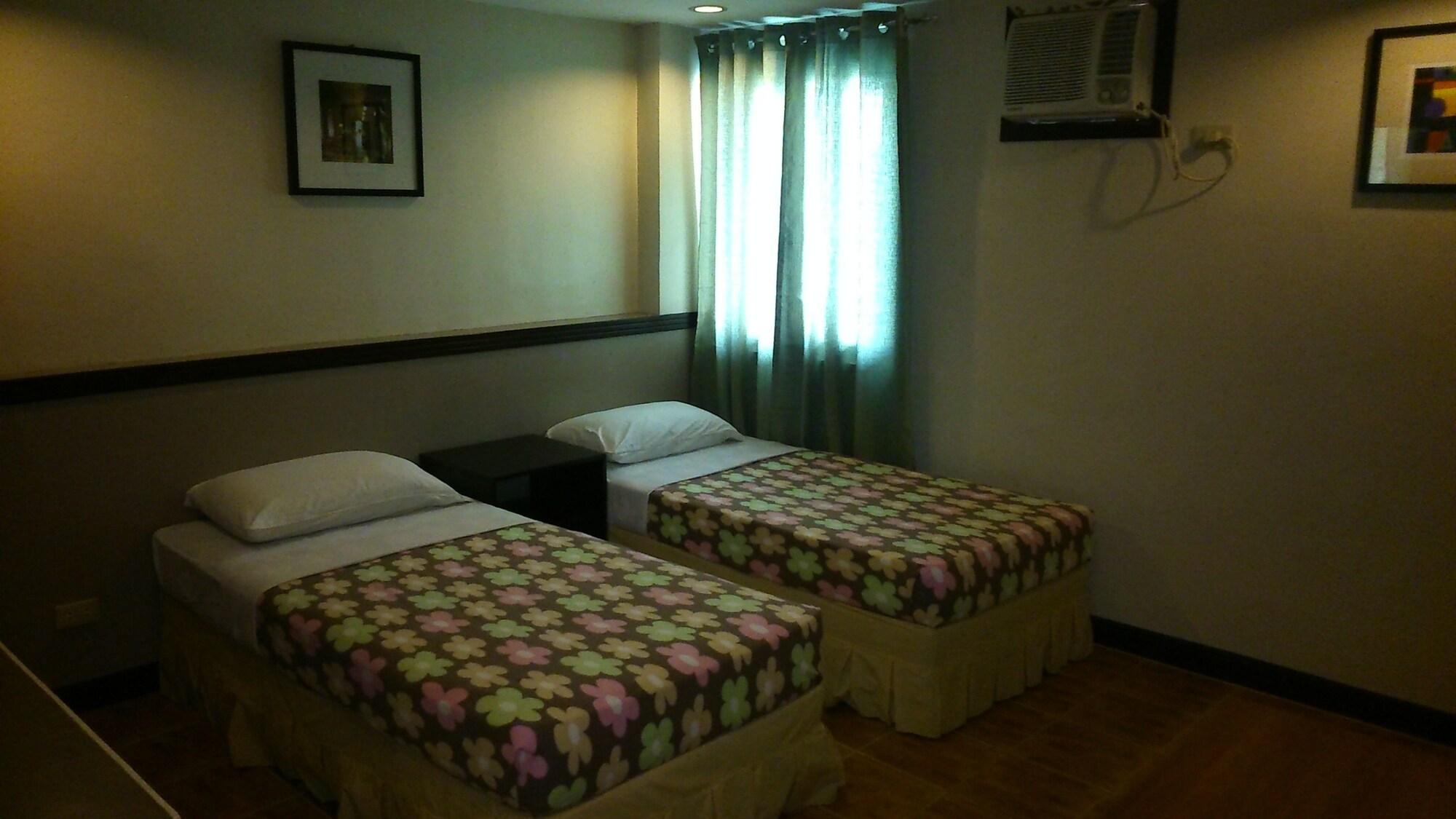 Magayon Hotel Legazpi Exterior photo